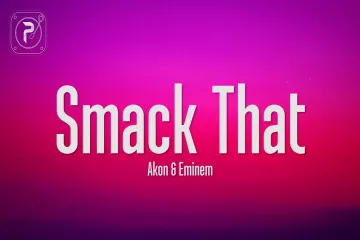 Smack that  Lyrics